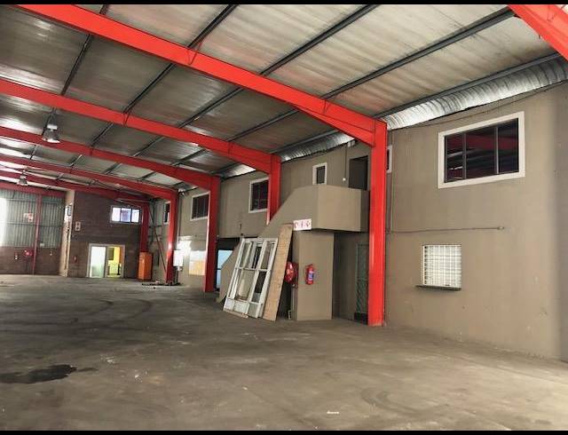 1,948M² INDUSTRIAL YARD FOR SALE IN PHOENIX INDUSTRIAL